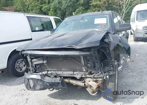 2018 Chevrolet Silverado 1500 2Lt из США, поврежденный, VIN 3GCUKREC2JG151941